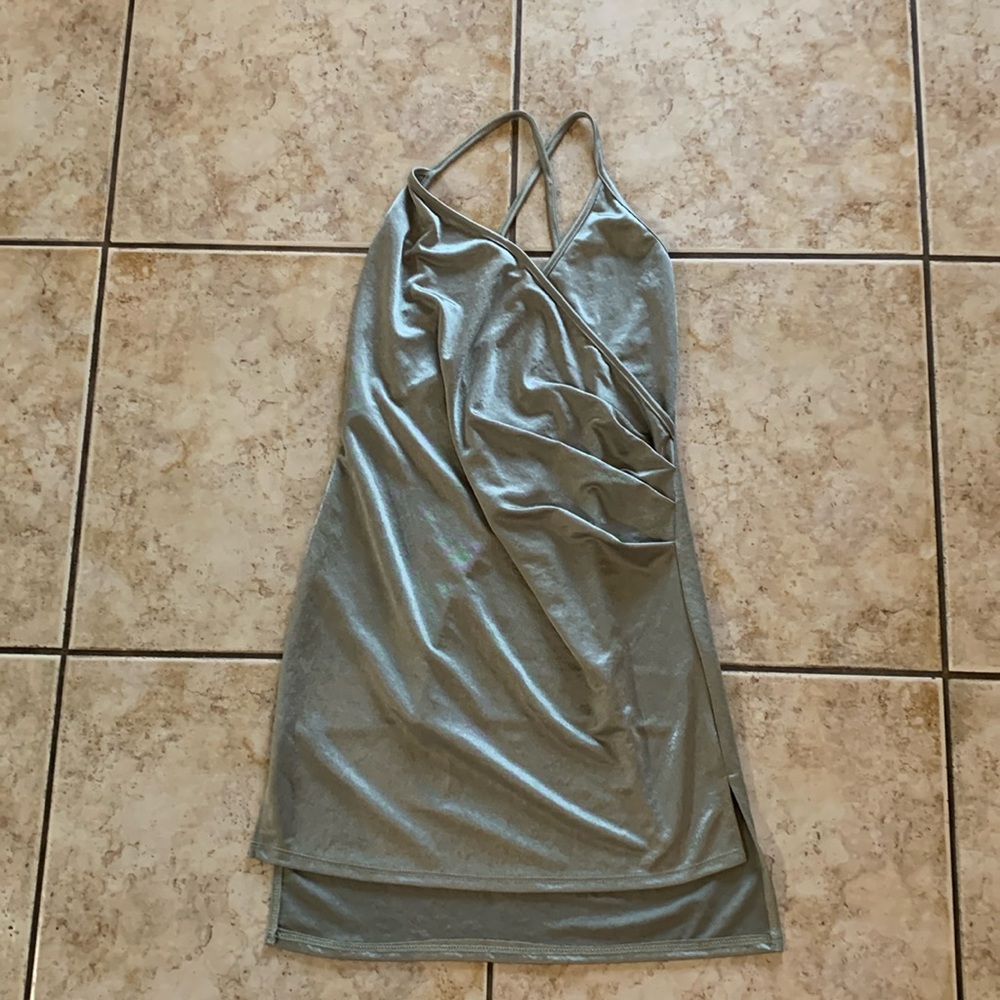 Loose fitting little green dress